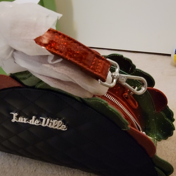 Lux de Ville Taco Purse, Black NWT - Picture 2 of 4